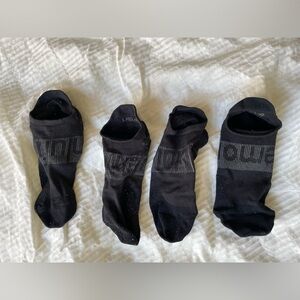 Lululemon men’s black socks - large 2 pairs - low cut